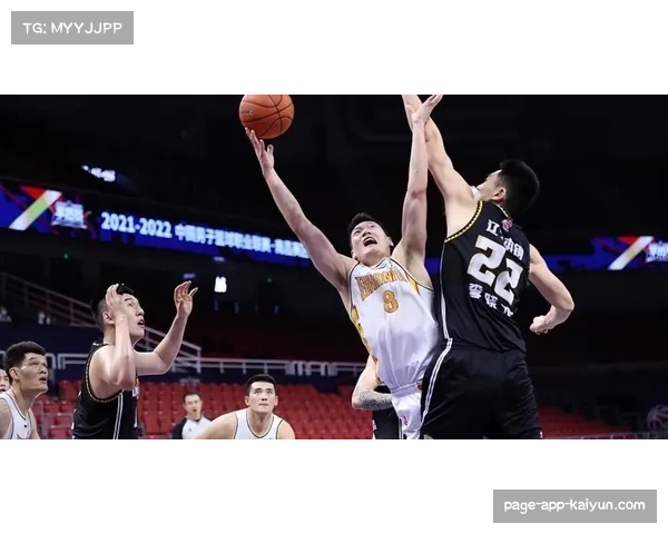 9分6篮板仍获称赞 杨瀚森凭两大优势赢得主帅认可