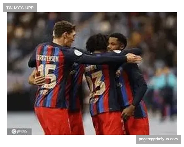 热那亚沿用三后卫防守反击 区域联防与边路传中为主要手段